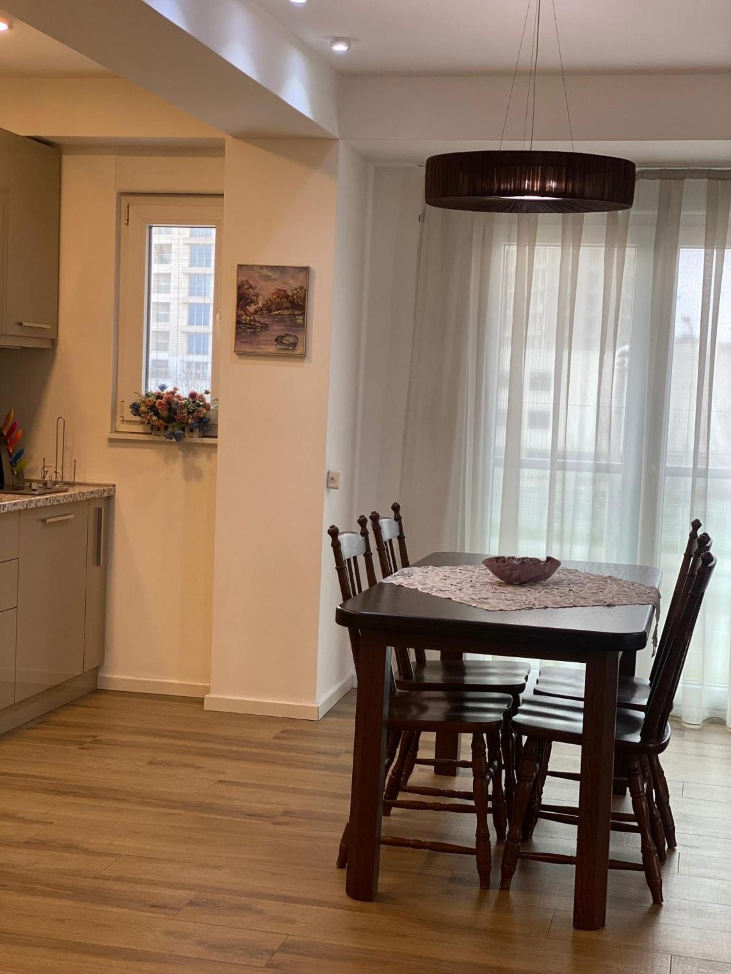 Foxxy Luxury Apartments 스코페 외부 사진