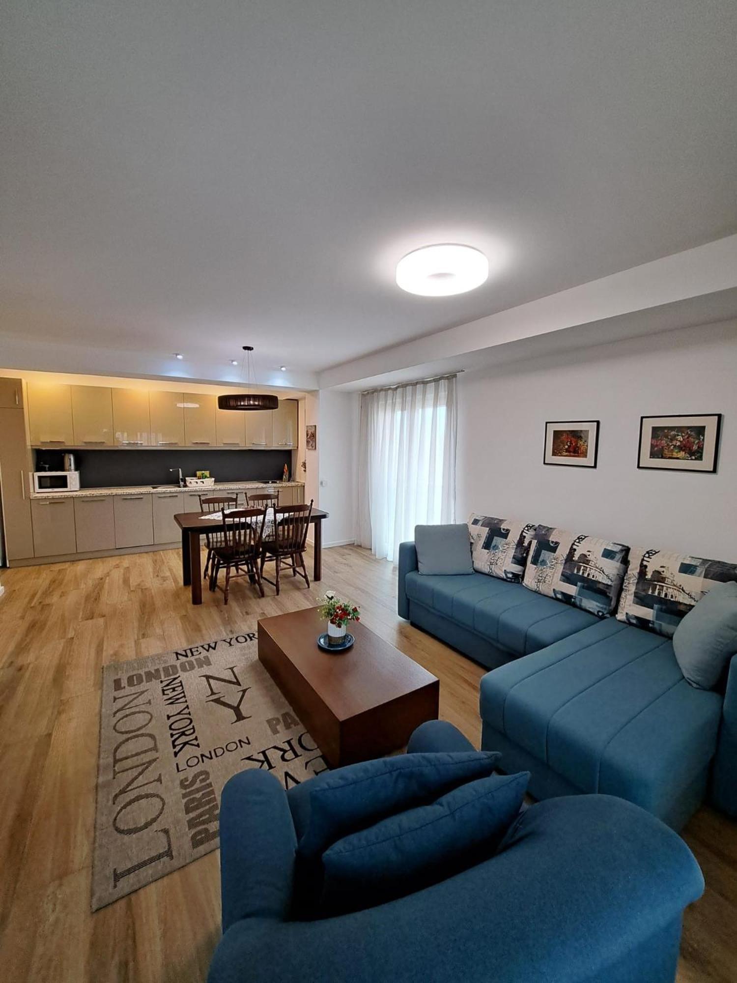 Foxxy Luxury Apartments 스코페 외부 사진