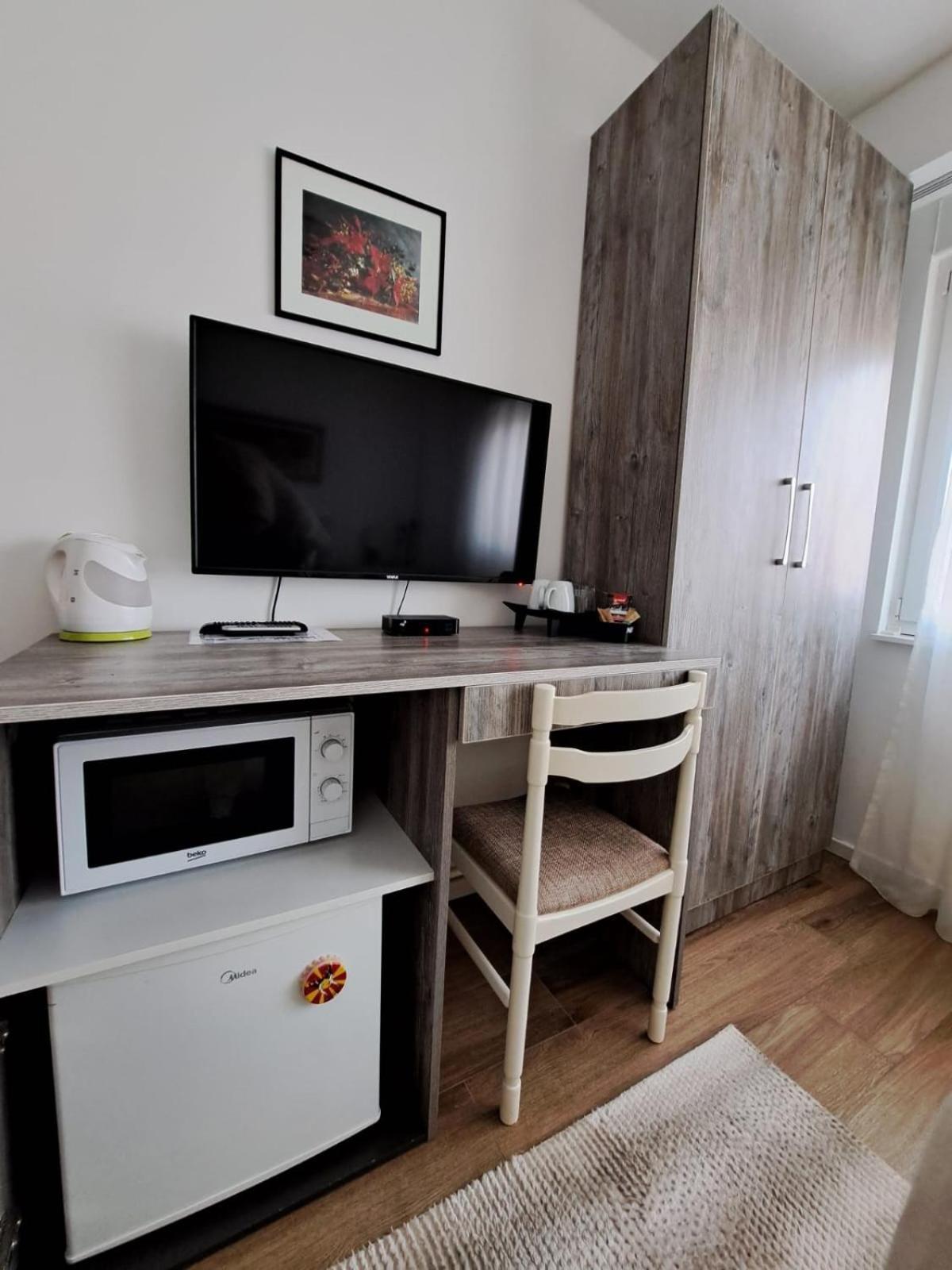 Foxxy Luxury Apartments 스코페 외부 사진