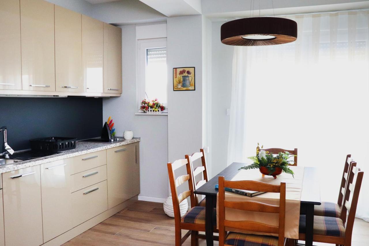 Foxxy Luxury Apartments 스코페 외부 사진