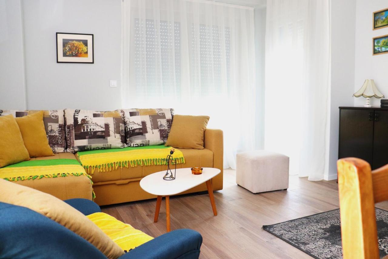 Foxxy Luxury Apartments 스코페 외부 사진