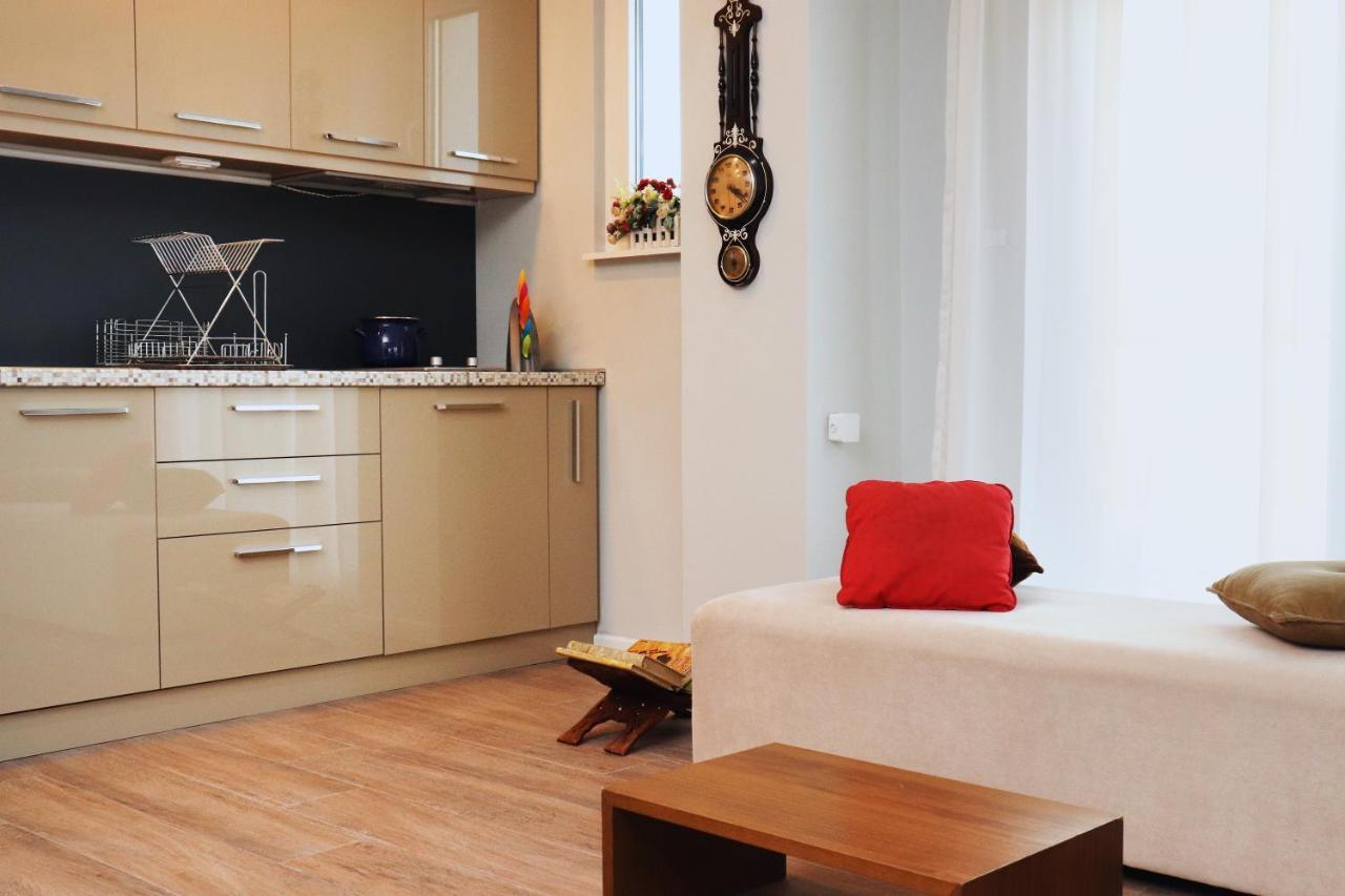 Foxxy Luxury Apartments 스코페 외부 사진