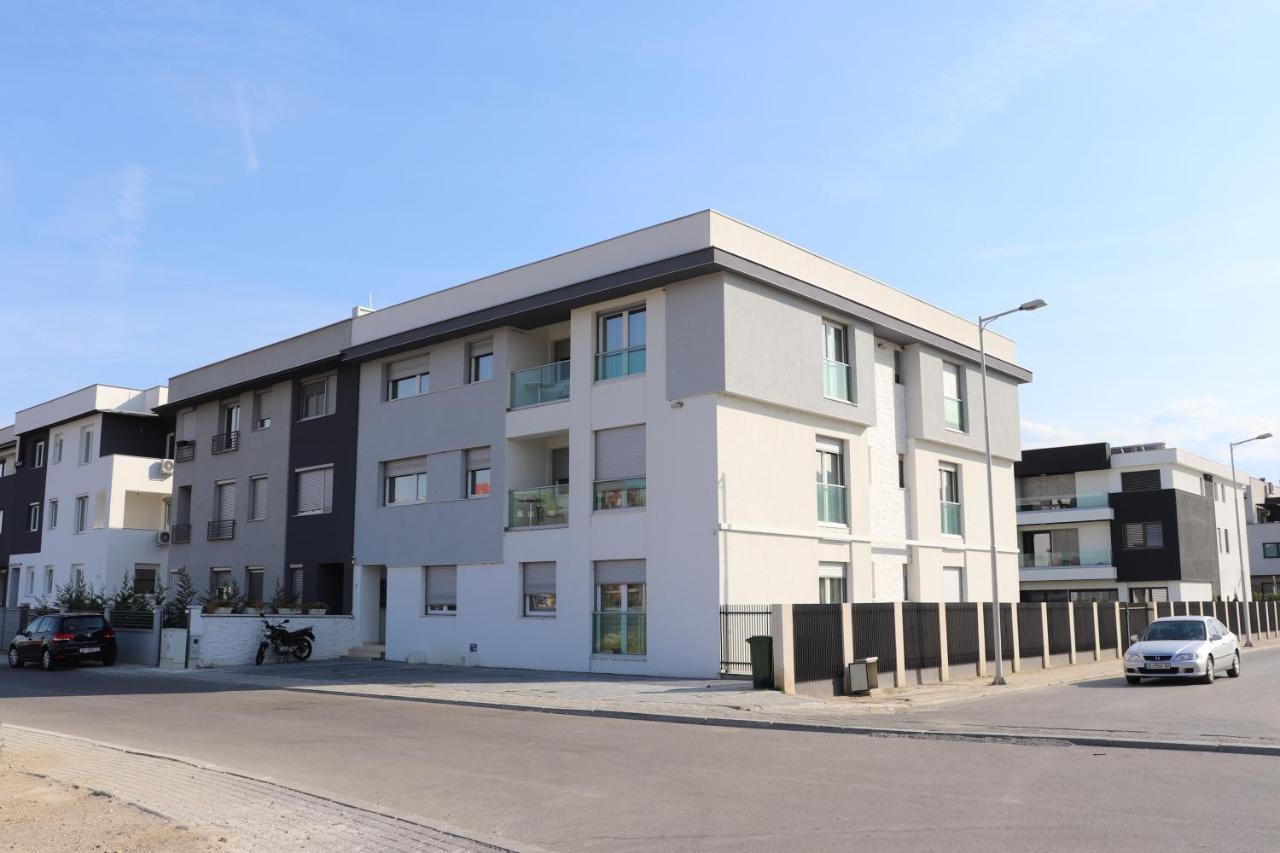 Foxxy Luxury Apartments 스코페 외부 사진